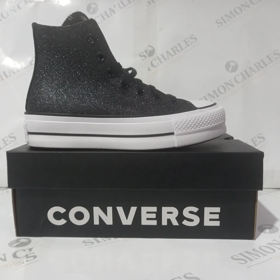 BOXED PAIR OF CONVERSE ALL STAR LIFT HI TOP SHOES IN BLACK W. GLITTER EFFECT UK SIZE 3.5