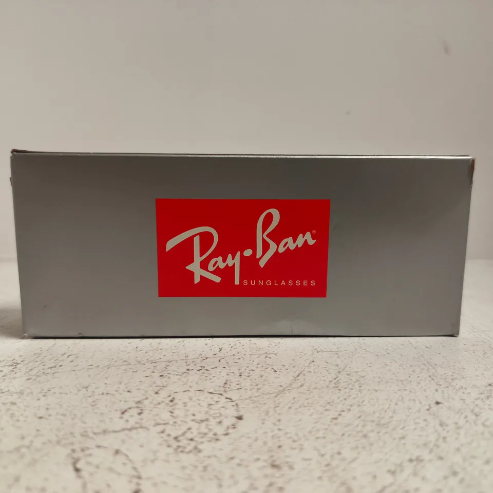 RAY-BAN SUNGLASSES ORB3774D – GOLD FRAME, DARK GREEN POLARISED LENSES