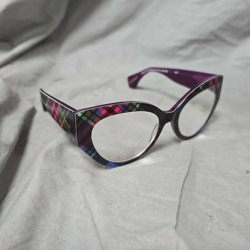 VIVIENNE WESTWOOD PESCRIPTION GLASSES IN TARTAN DESIGN