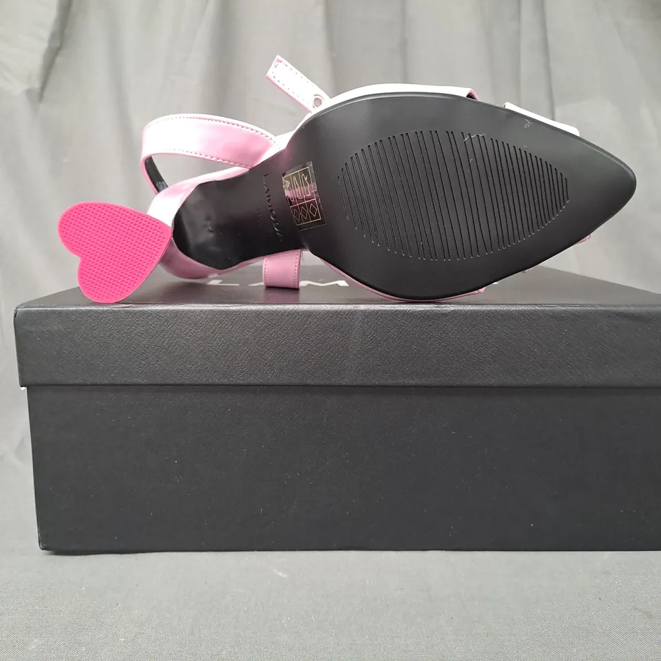 BOXED PAIR OF LAMODA PEEP TOE HEART BLOCK HEEL SANDALS IN PINK EU SIZE 38