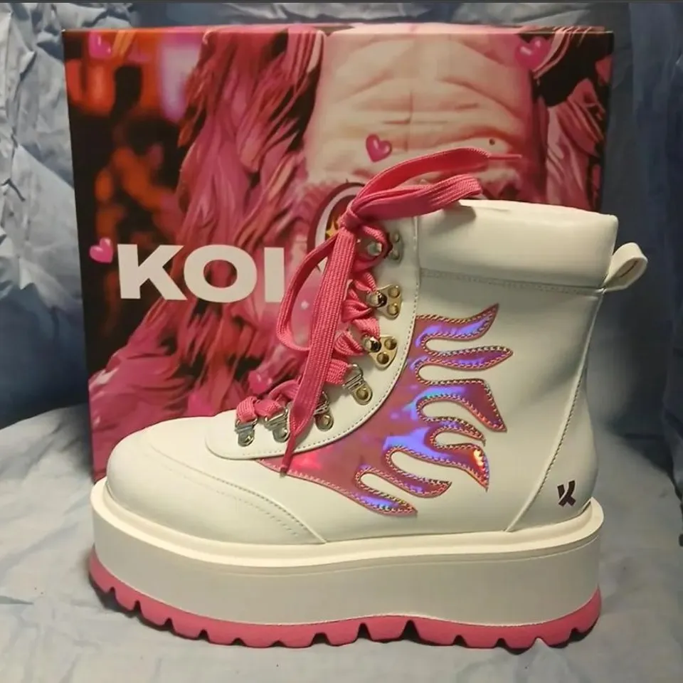 BOXED KOI KAWAII HELIOS HOLOGRAM FLAME BOOTS - PINK & WHITE, UK 3