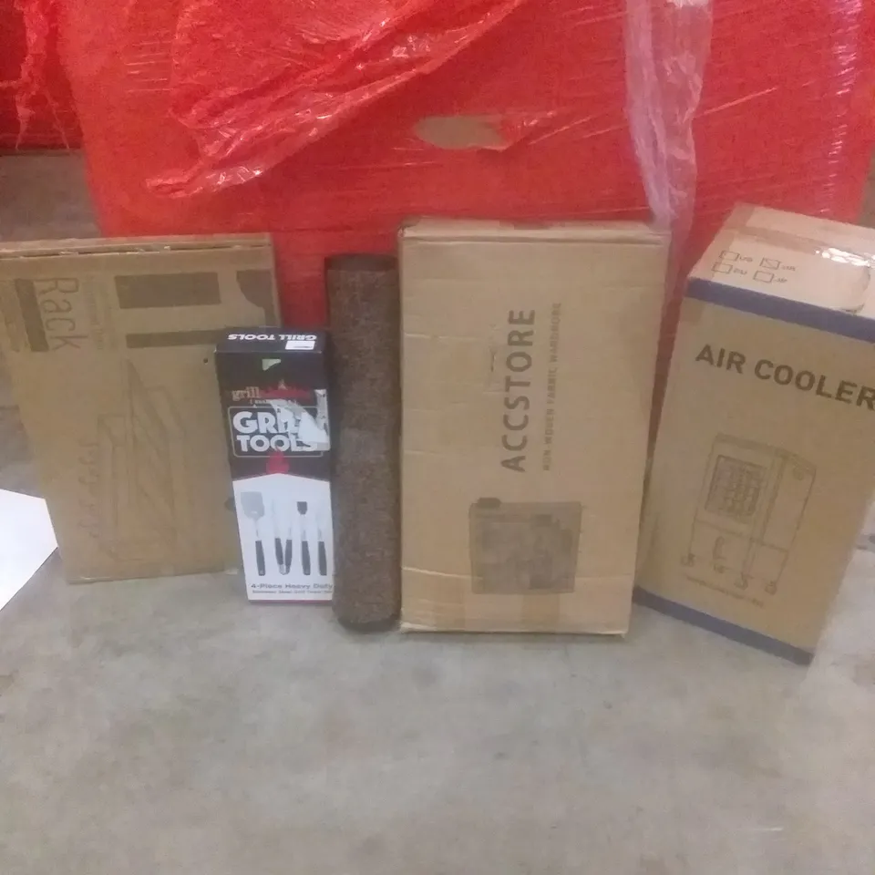 PALLET OF ASSORTED ITEMS INCLUDING FABRIC WARDROBE, GRILL TOOLS, AIR COOLER, MICROWAVE OVEN RACK, WELCOME MAT