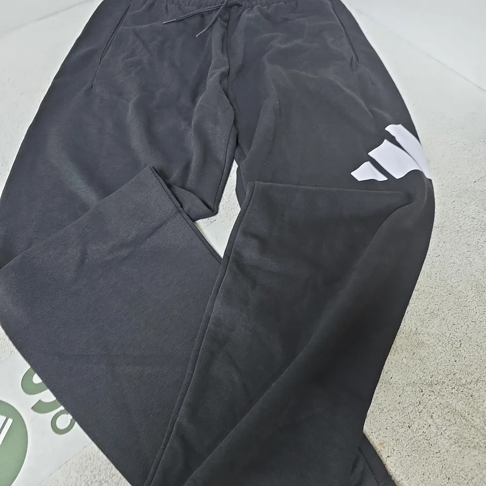 ADIDAS BLACK JOGGERS WITH WHITE TREFOIL LOGO