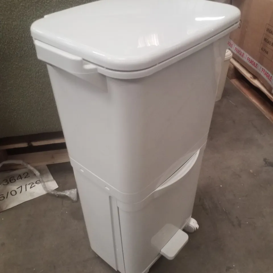 ROSEMARIE 38L RUBBISH BIN