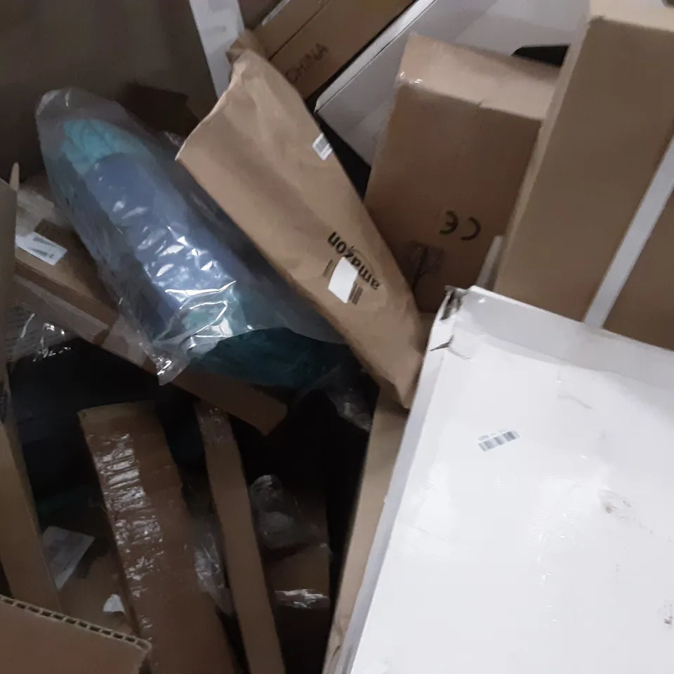 PALLET OF ASSORTED PRODUCTS INCLUDING JOYOUNG HANDS FREE WASHING BLENDER, HOMIDEC, BAGZZIA, IM MEK SCOOTER, MASS DYNAMIC TOILET SEAT 