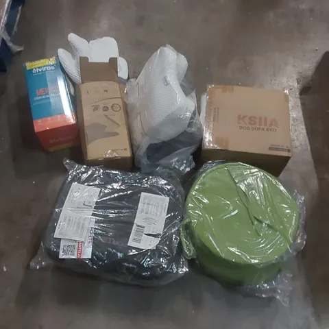 PALLET CONTAINING A VERY LARGE QUANTITY OF ASSORTED PILLOWS AND RELATED BEDDING/COMFORT PRODUCTS ECT