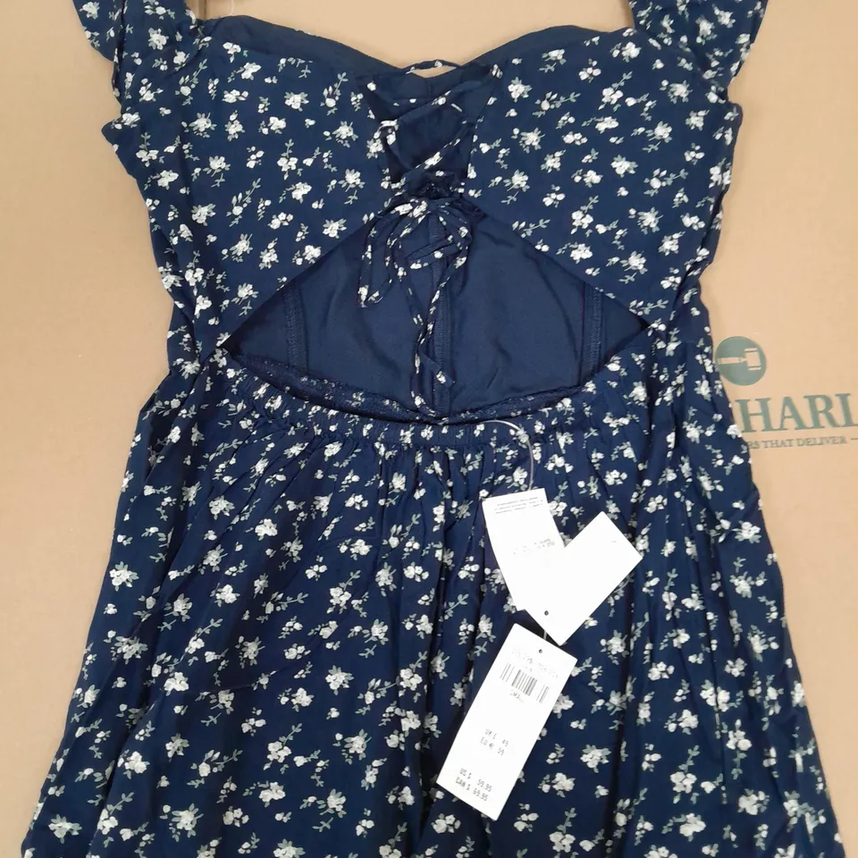 HOLLISTER FLORAL DRESS IN BLUE - SIZE SMALL