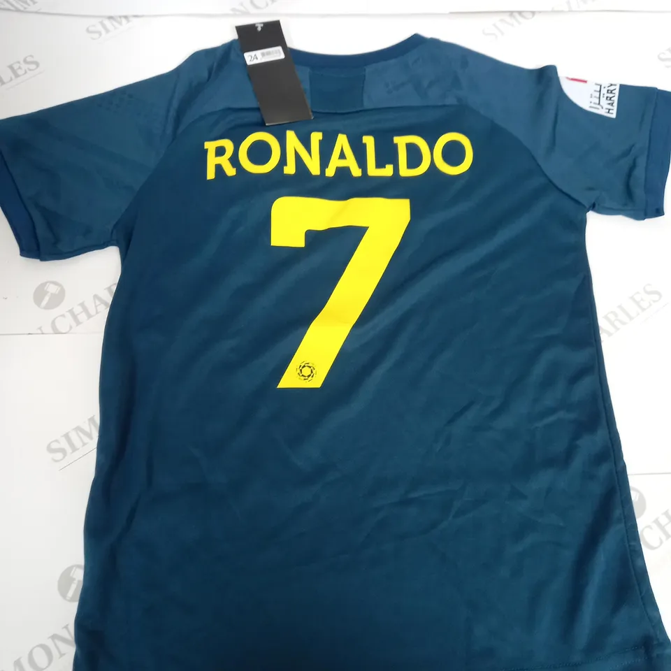 AL NASSR AWAY KIT WITH RONALDO 7 SIZE 24