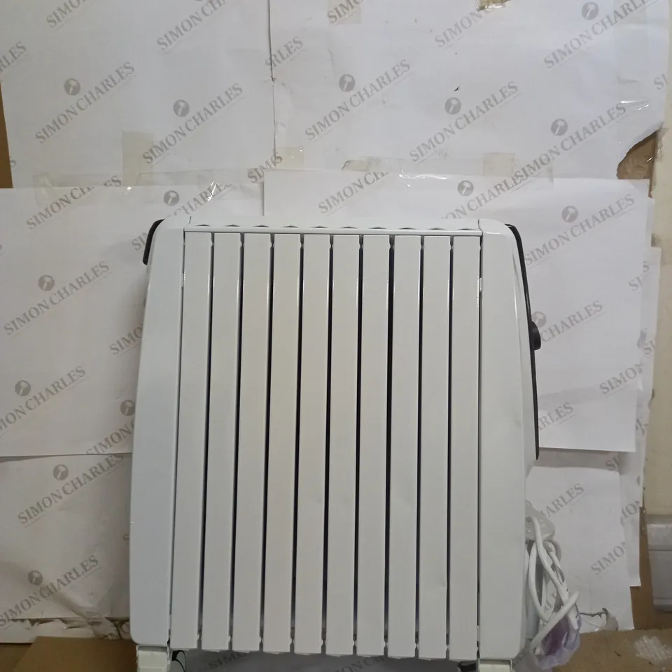 DE'LONGHI ELECTRIC OIL FILED RADIATOR 
