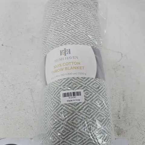 HUSH HAVEN 100% COTTON THROW BLANKET – GREEN GEOMETRIC DIAMOND PATTERN, 150 X 200 CM