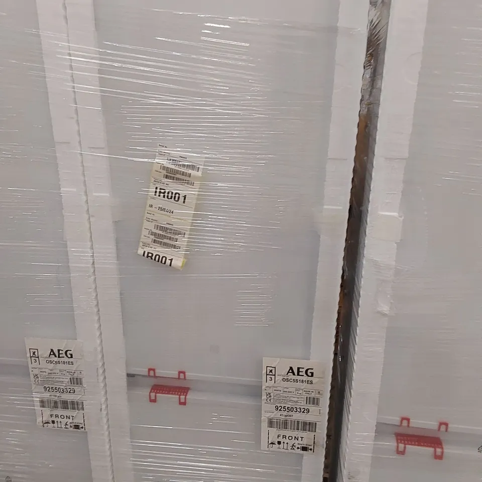 AEG OSC5S181ES LOW FROST INTEGRATED FRIDGE FREEZER, SLIDING HINGE, 70/30 RRP £500