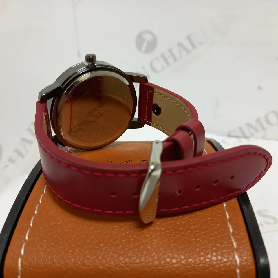 LA BANUS BLACK & RED DIAL LEATHER STRAP WRISTWATCH 