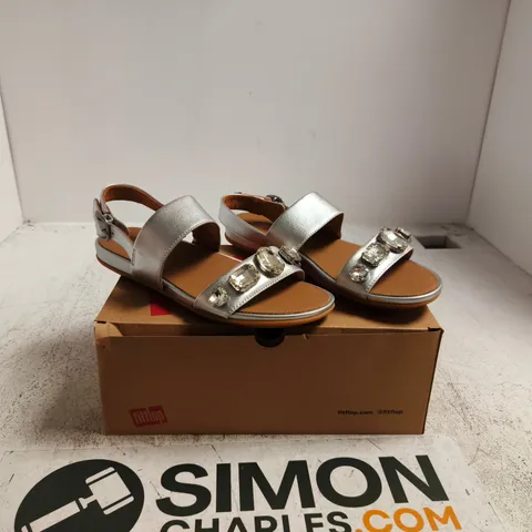 FITFLOP GRACIE ULTRA-JEWEL LEATHER BACK-STRAP SANDALS β SILVER UK6
