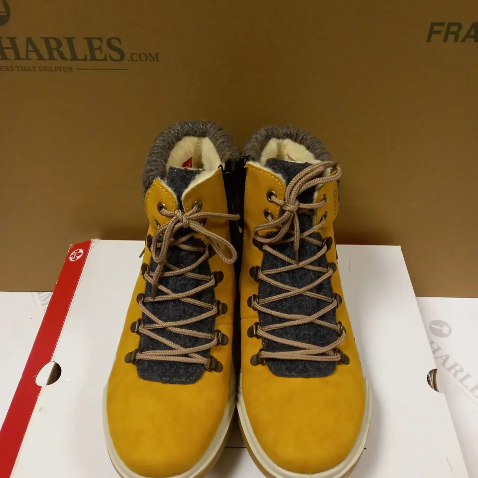 RIEKER LACE BOOT YELLOW - SIZE 6.5