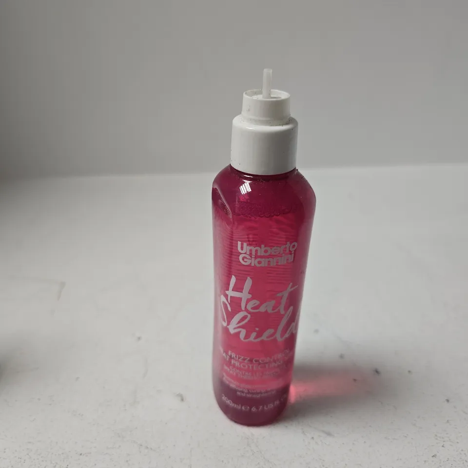 APPROXIMATELY 20 ASSORTED COSMETIC ITEMS INCLUDING HEAT SHIELD HAIR SPRAY , AVEENO CONDITIONER AND WESTLAB BATH SALT