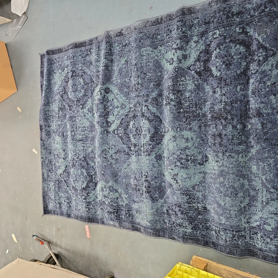 BLUE ORIENTAL-STYLE AREA RUG, LARGE WITH ORNATE PATTERN