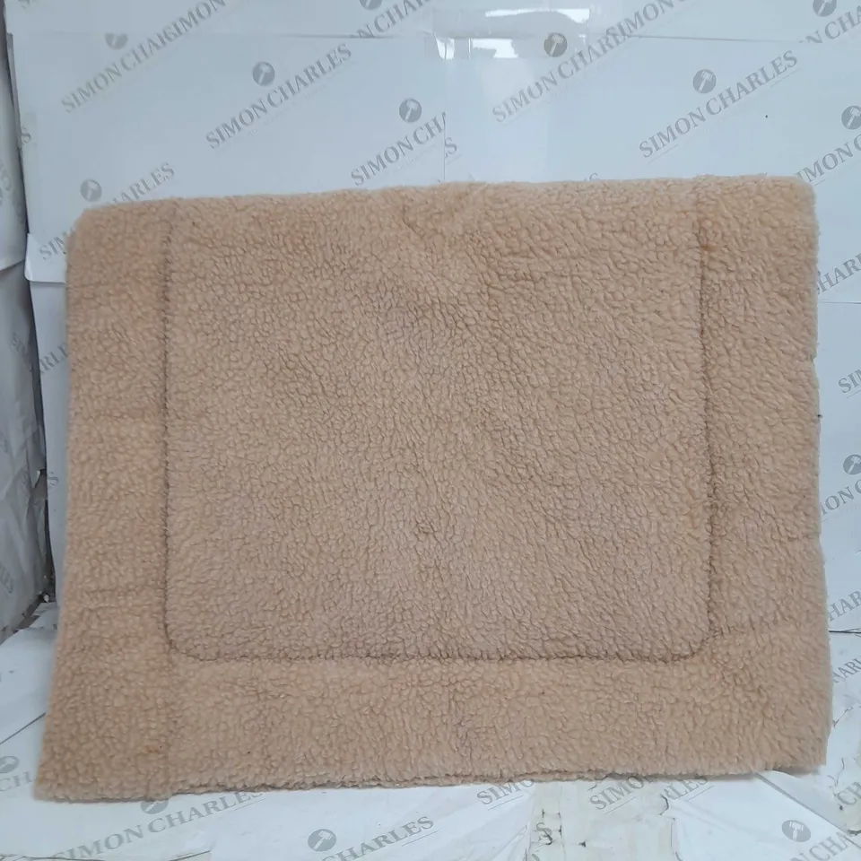 GORPETS SHERPA CAGE MAT CREAM