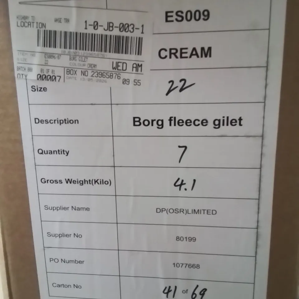 BOXED BRAND NEW APPROXIMATELY 7 JD WILLIAMS BORG GILLET CREAM SIZE 22