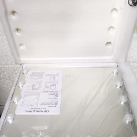 LED VANITY MIRROR WITH 15 DIMMABLE BULBS