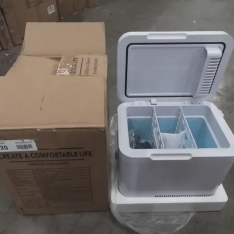 BOXED CAR REFRIGERATOR MODEL LL-10AL