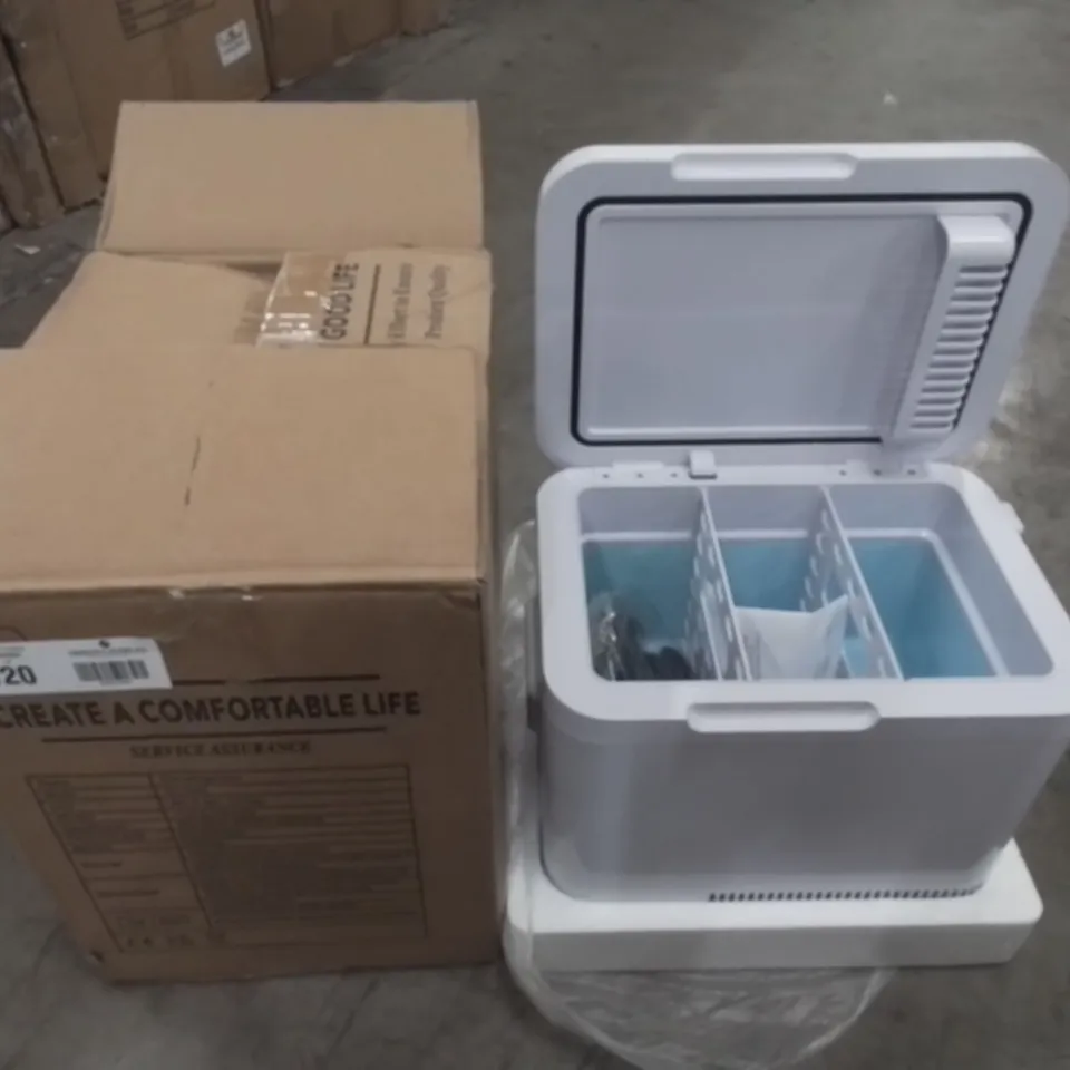 BOXED CAR REFRIGERATOR MODEL LL-10AL