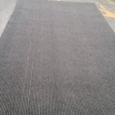 QUALITY DESIGNER AREA RUG APPROXIMATELY 280X170CM