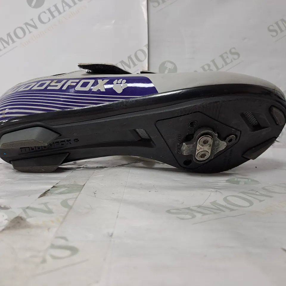 UNBOXED MUDDY FOX CYCLING SHOES IN GREY SIZE 6.5 