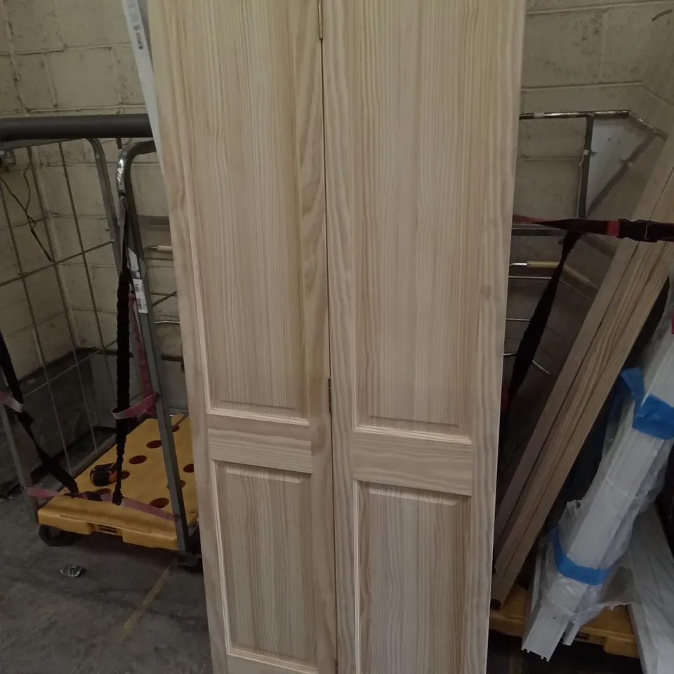 4 PANEL FOLDING INTERNAL DOOR 1940×755×35MM