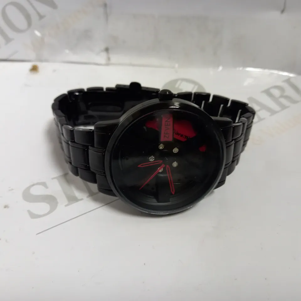 ZFVEN BLACK DIAL WATCH WITH BRACELET STYLE STRAP