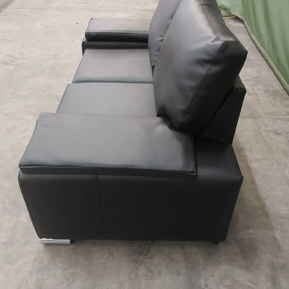 QUALITY DESIGNER 2-SEATER VEGAN LEATHER UPHOLSTERED SOFA - BLACK