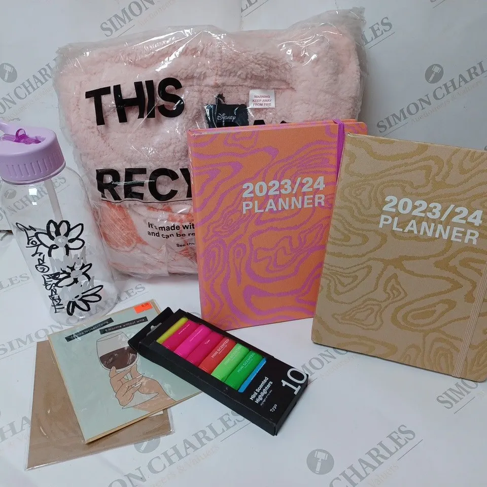 APPROXIMATELY 7 COTTON ON ITEMS INCLUDING DISNEY MICKEY MOUSE THROW, 2 2023/2024 PLANNERS, WATERBOTTLE