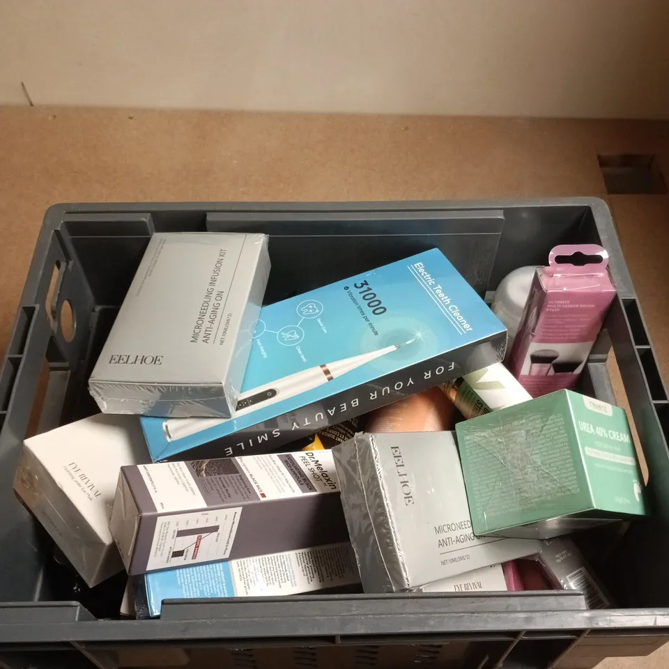 BOX OF APPROXIMATELY 10 ASSORTED BEAUTY PRODUCTS INCLUDING ELECTRIC TEETH CLEANER, EELHOE MICRONEEDLING INFUSION KIT AND DR MELAXIN EXFOLIATING BLACK RICE AMPOULE