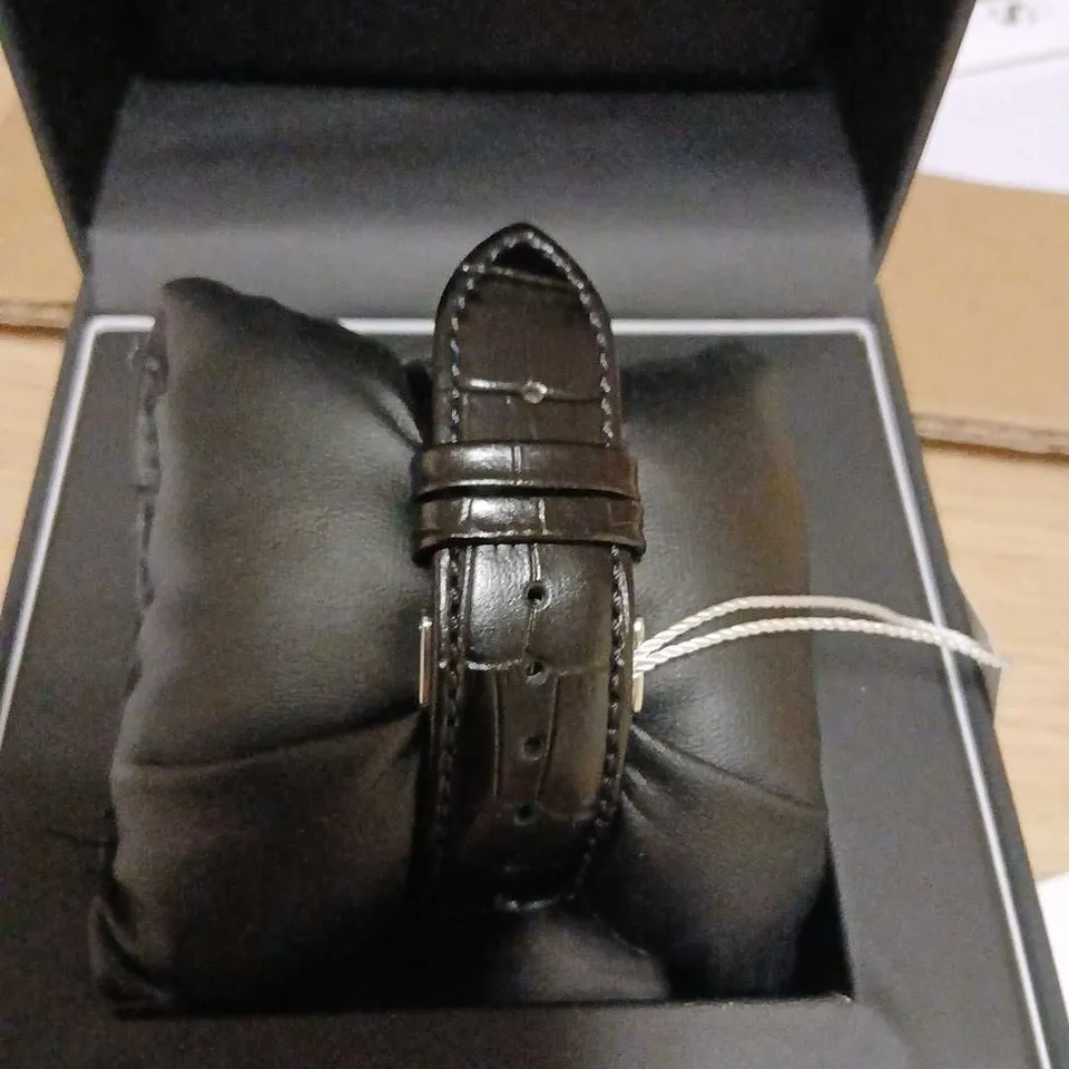 HUGO BOSS CHRONOGRAPH WATCH – BLUE DIAL, GOLD-TONE BEZEL, LEATHER STRAP