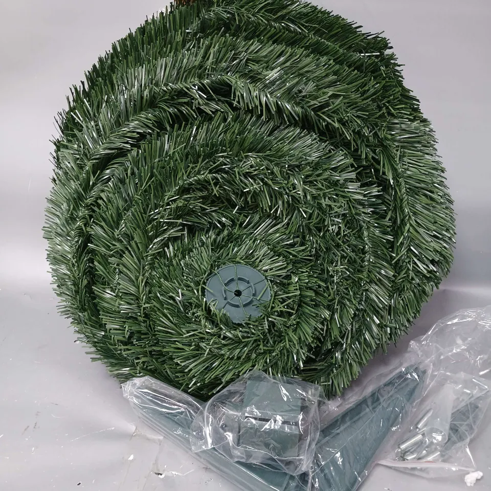 BOXED SANTA'S BEST 5FT INDOOR/OUTDOOR 12 FUNCTION TREE