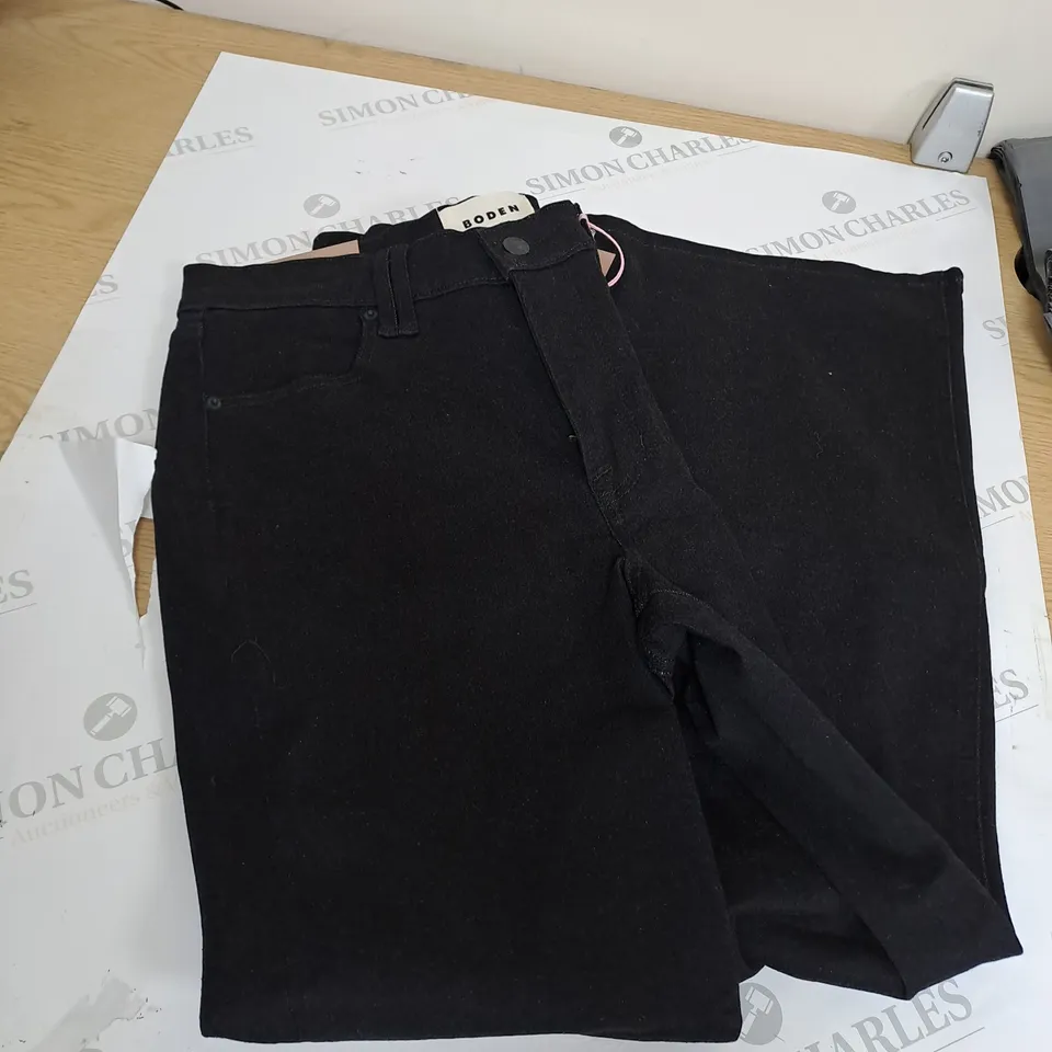 BODEN BLACK WIDE LEG DENIM JEANS SIZE 30/32