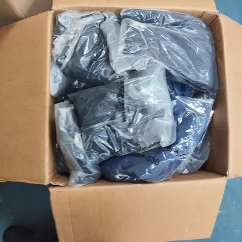 BOX OF APPROXIMATELY 40 ASSORTED CLOTHING ITEMS TO INCLUDE: TAMZY DRESS