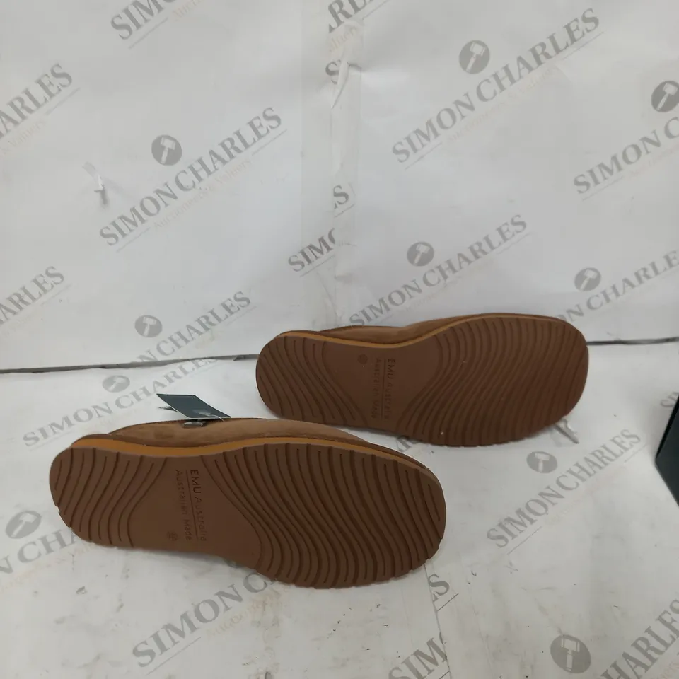 EMU AUSTRALIA MEN ESPRENCE SLIPPER - CHESTNUT SIZE 8 - BOXED