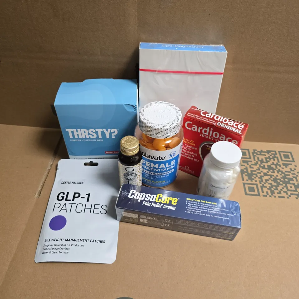 APPROXIMATELY 15 ASSORTED VITAMIN/HEALTH AID PRODUCTS TO INCLUDE THIRSTY? BLOOD ORANGE ELECTROLYTES, ELAVATE FEMALE MULTIVITAMINS, CAPSACARE PAIN RELIEF CREAM, ETC - COLLECTION ONLY
