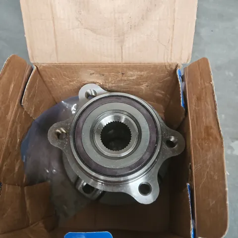 Wheel hub bearing assembly with mounting flange – vehicle part (new, boxed)