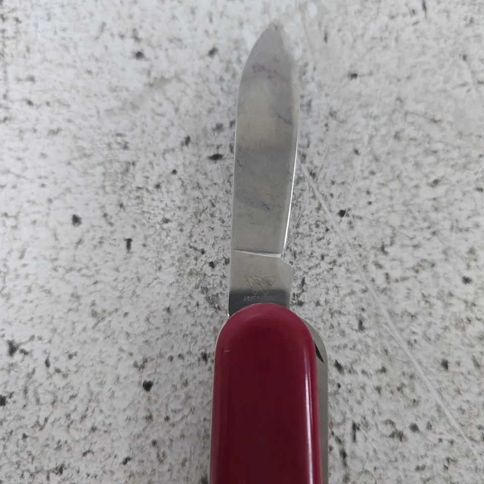 WENGER SWISS ARMY KNIFE – RED POCKET MULTI-TOOL, BLADE EXTENDED