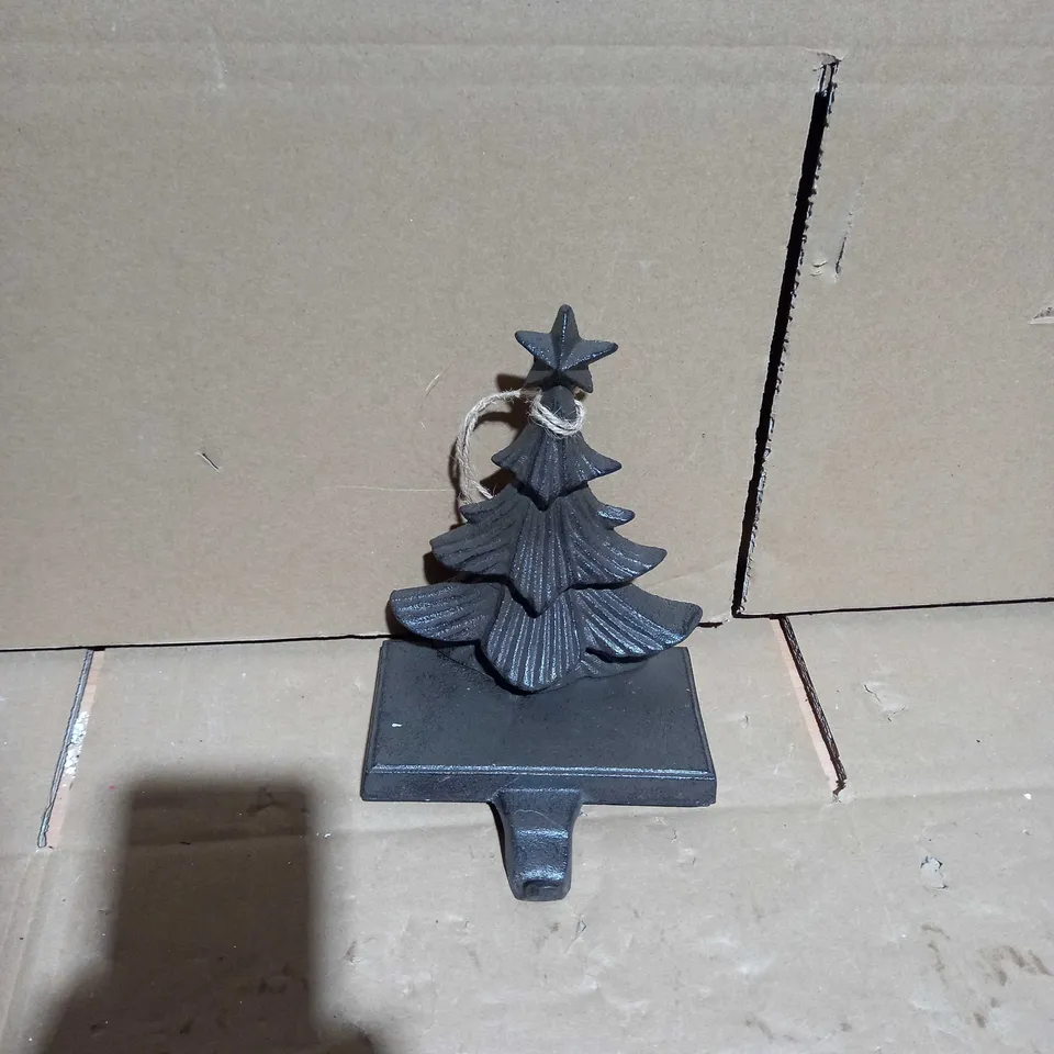 3D CHRISTMAS TREE STOCKING HOLDER