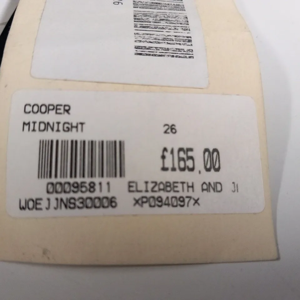 TEXTILE ELIZABETH AND JAMES COOPER MIDNIGHT JEANS SIZE 26