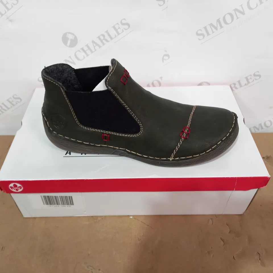 BOXED PAIR OF RIEKER OLIVE SHOES- SIZE 39