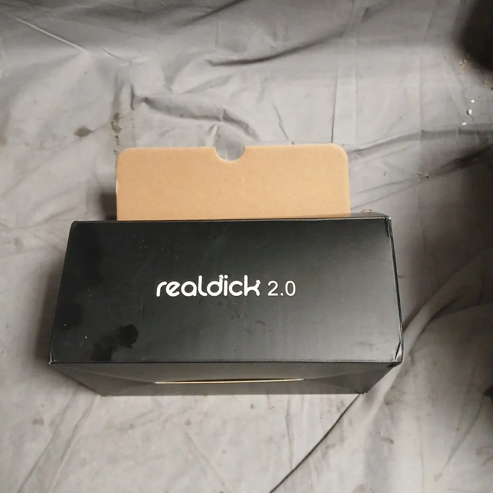 REALDICK 2.0 SEX TOY – BOXED