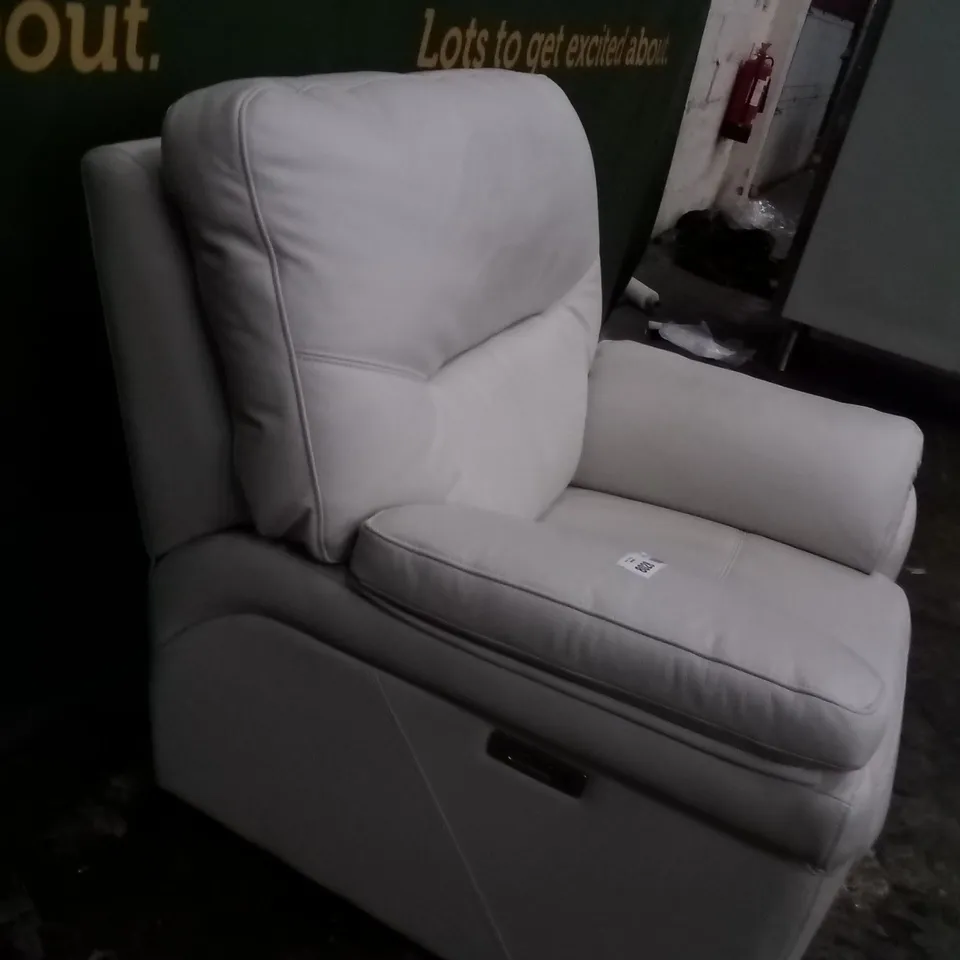 DESIGNER G PLAN MADE SEATTLE CAMBRIDGE CHALK ELECTRIC RECLINING ARMCHAIR
