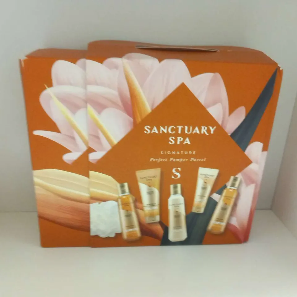BOXED SANCTUARY SPA SIGNATURE PERFECT PAMPER PARCEL 