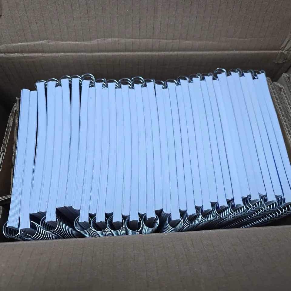 APPROXIMATELY 32 STUDENT PLANNER PADS