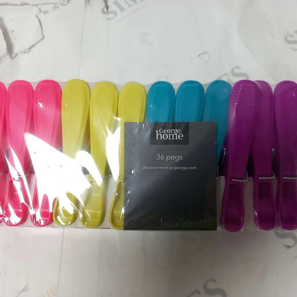 APPROXIMATELY 18 SETS OF 36 PEGS