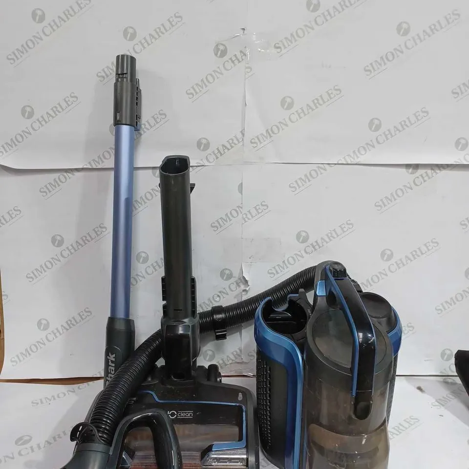 SHARK CORDLESS UPRIGHT VACUUM CLEANER ICZ160UK