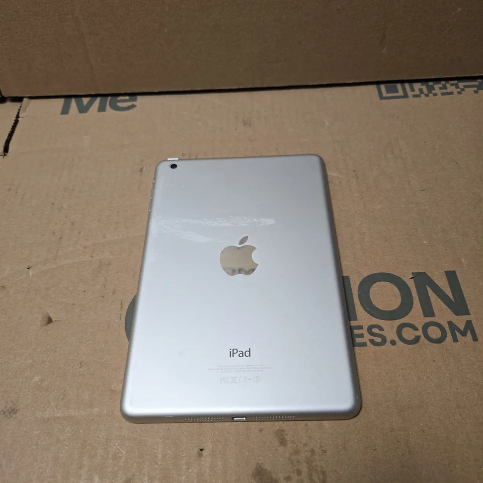 APPLE IPAD MINI MODEL A1432 WHITE/SILVER